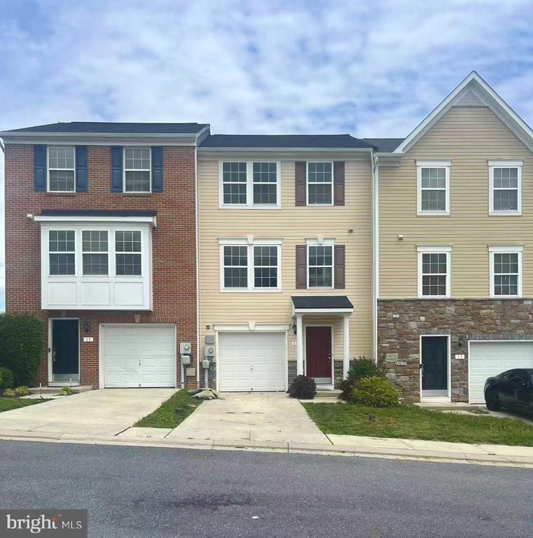 Foto principal - 15 Wayside Ct