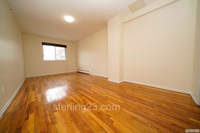 Building Photo - 2338 38th St