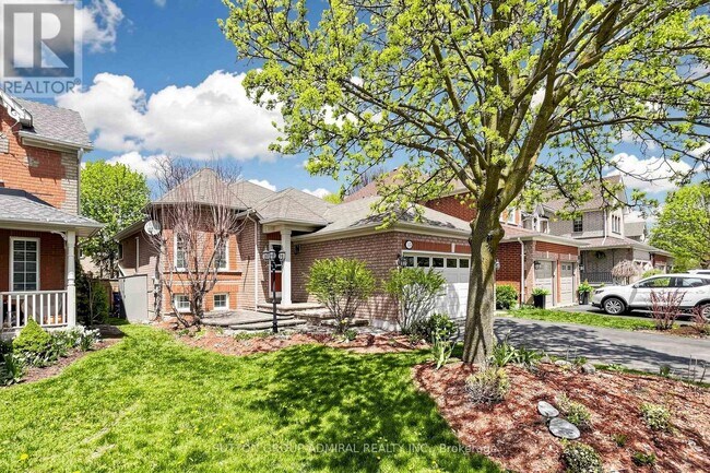 Photo du bâtiment - 165 Clearmeadow Blvd