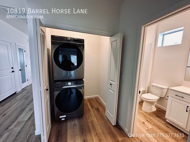 Foto del edificio - 10819 Barrel Horse Ln