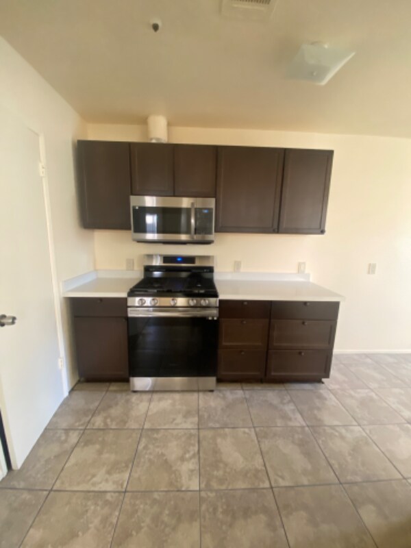 66119 Cahuilla Ave Unit H, Desert Hot Springs, CA 92240 Room for Rent