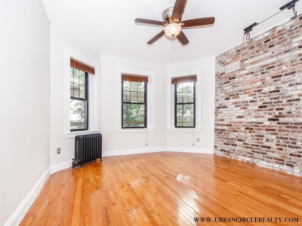 Primary Photo - 313 Allston St