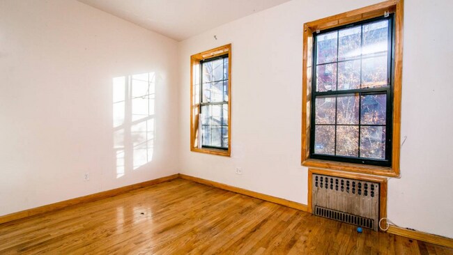 Foto del edificio - 891 Bergen St