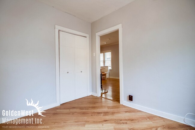 Building Photo - Charming single-story 3Bdm 1Ba Home in Nor...