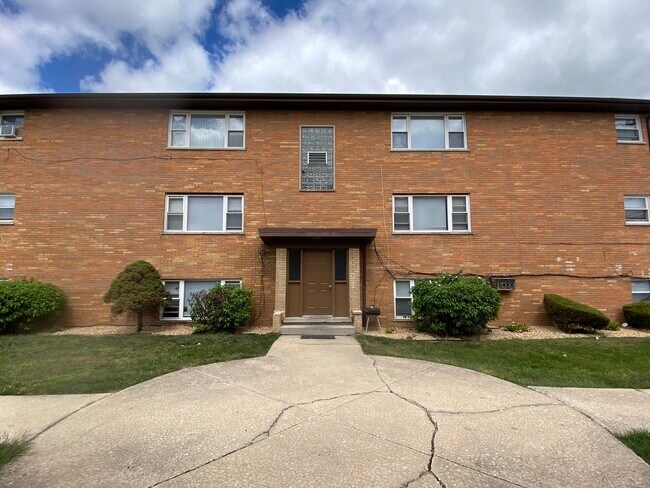 Foto del edificio - 14629 Karlov Ave