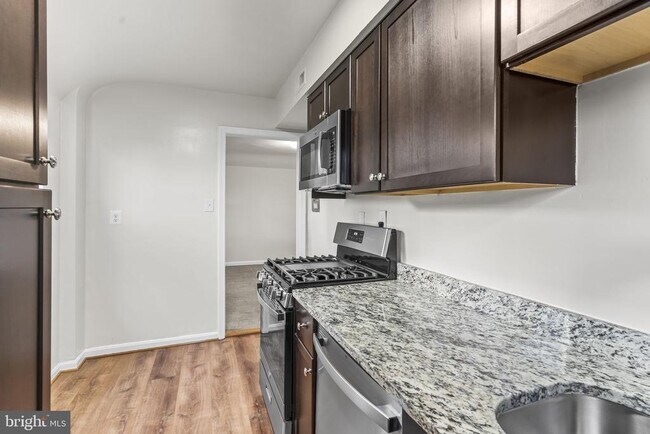 Foto del edificio - 1404 12th St N