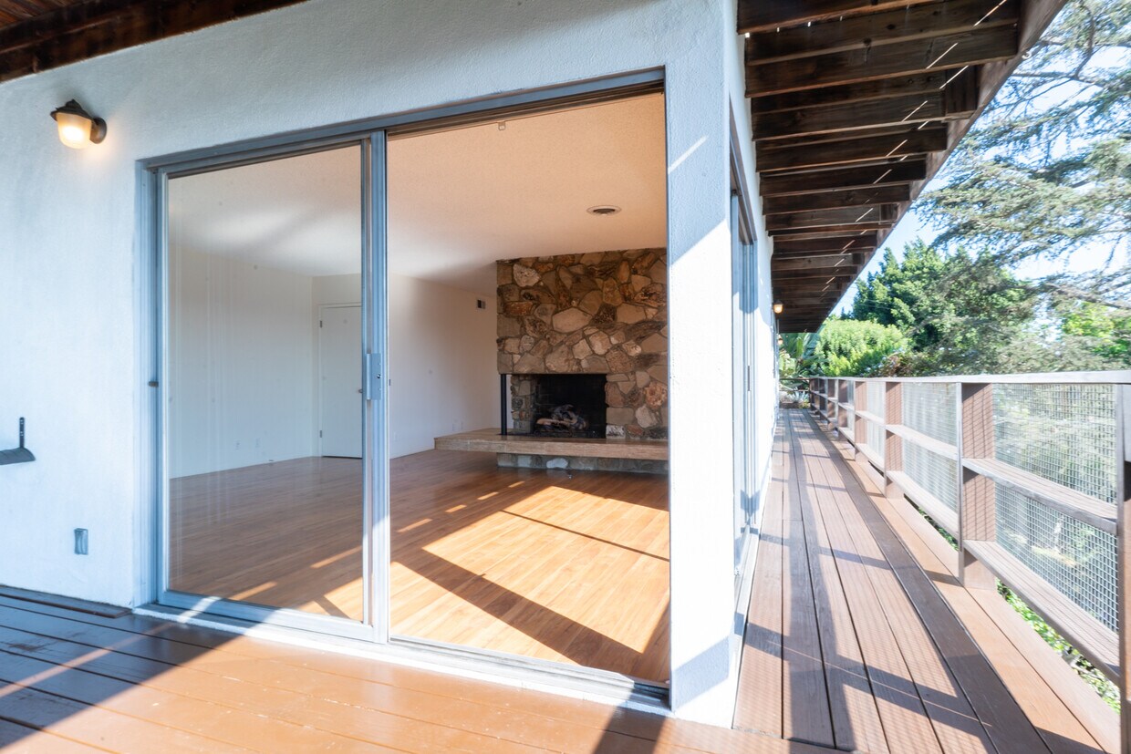 Foto principal - 1507 Silverwood Terrace