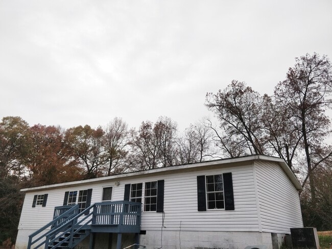 Building Photo - 8640 old pond rd