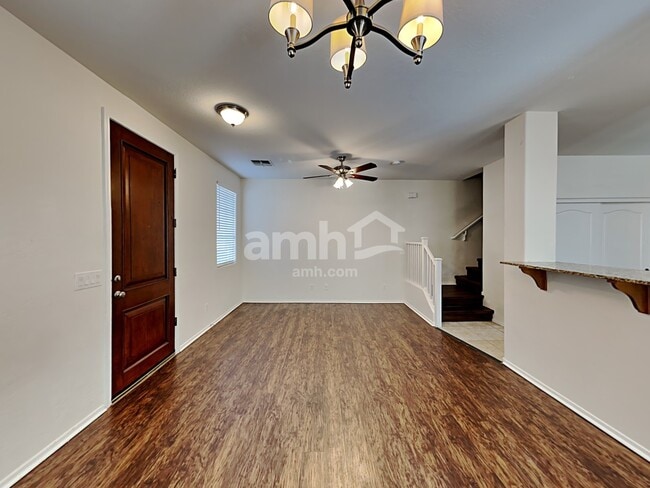 Building Photo - 10131 E Isleta Ave