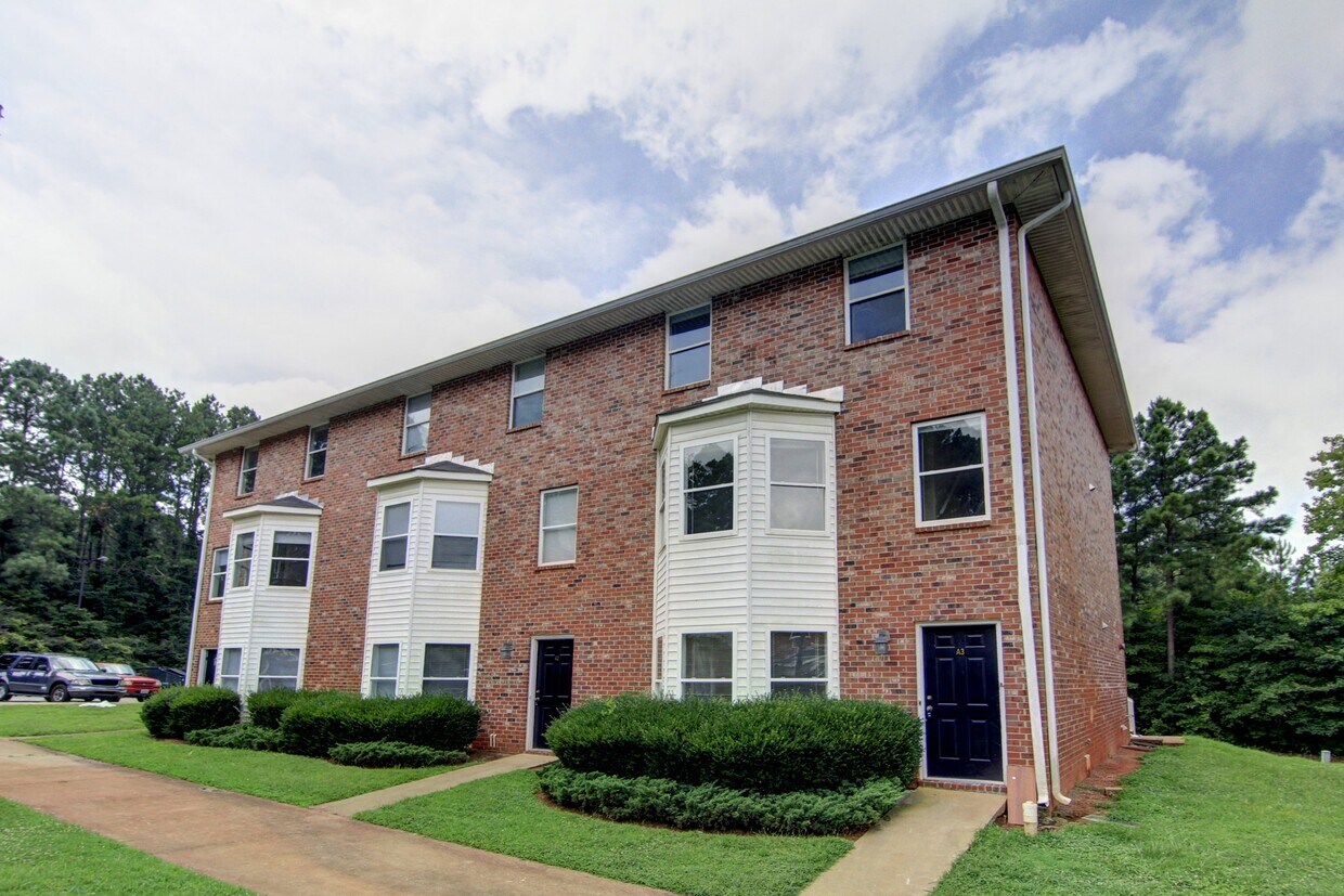 1850 Cedar Shoals Dr, Athens, GA 30605 Townhome Rentals in Athens GA