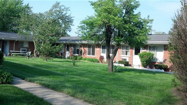 Building Photo - 1601 E 13 Mile Rd
