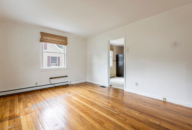 Foto del edificio - 45 Longfellow Dr