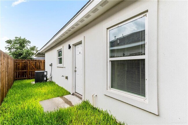 Building Photo - 3404 Frio Ave