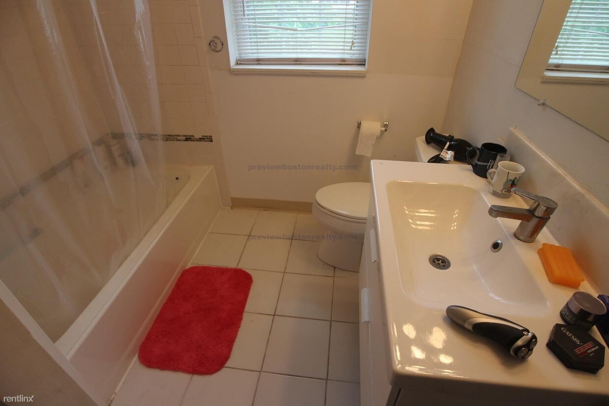 Foto principal - 117 Lake Shore Rd