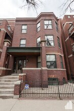 Building Photo - 1538 W Wrightwood Ave