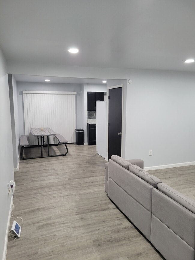 Foto del edificio - 16916 Collingham Dr