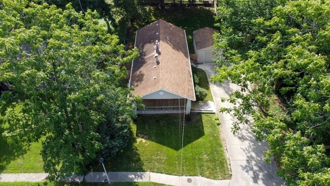 Foto del edificio - 8241 Riley St