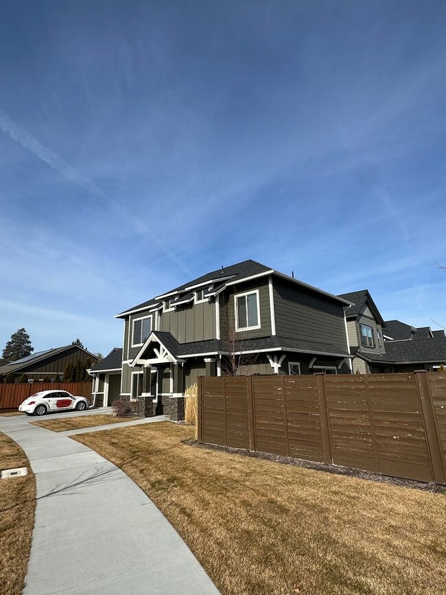 Building Photo - 20564 Rolen Ave