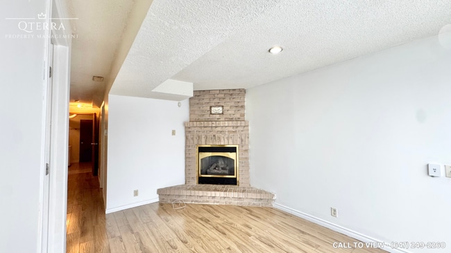 Building Photo - 233 Benesfort Cres