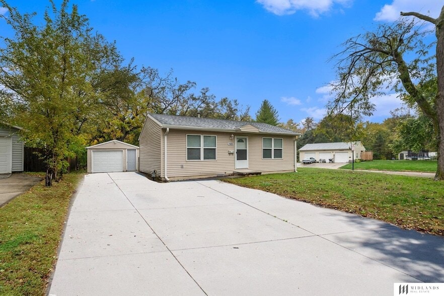 Photo - 7425 S 69th Street Unit