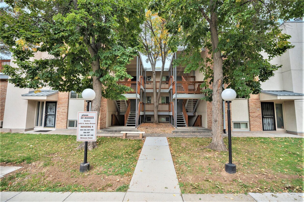 Primary Photo - Beautifully Updated Condo In Desirable Sou...