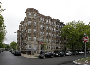 Commonwealth Apartments photo'