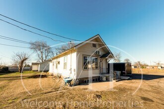 Building Photo - 67 Rima Ln