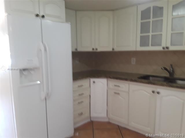 Building Photo - 6726 NW 166th Ter  404