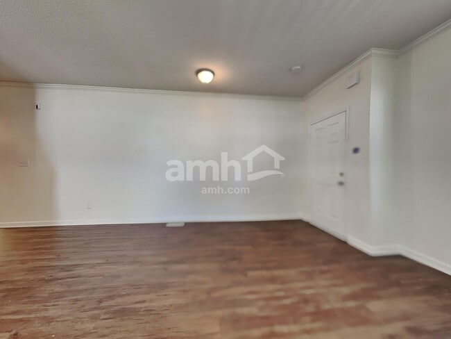 Building Photo - 134 Kimeo Way