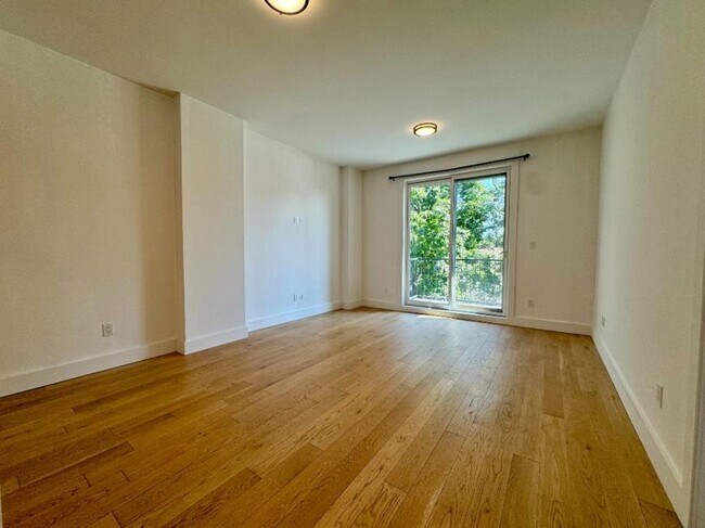 Building Photo - 1 bedroom in Brooklyn NY 11230