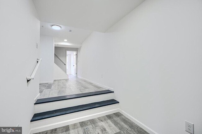 Foto del edificio - 7 S Carrollton Ave