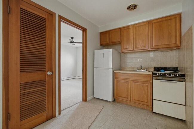 Foto del edificio - 6250 W 64th Pl