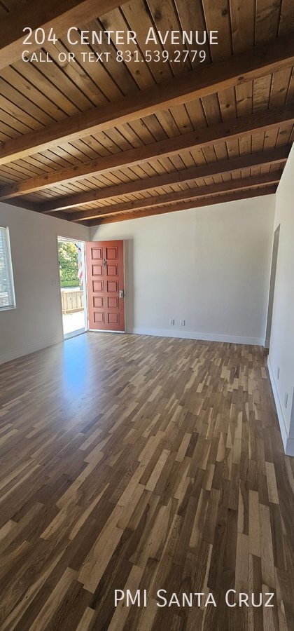 Building Photo - ALL UTILITES PAID- Completely remodeled! C...