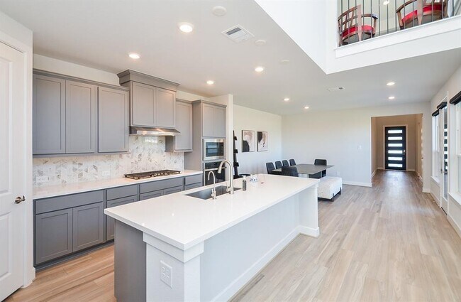 Foto del edificio - 9522 Rialto Creek Dr