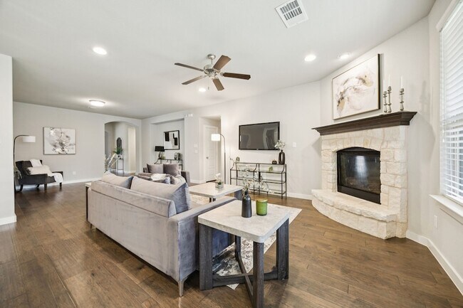 Foto del edificio - 1733 Lark Ln