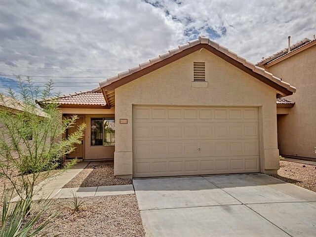Primary Photo - 2037 N 107th Drive