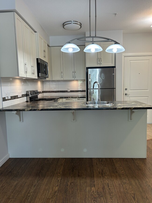 Photo du bâtiment - 45525-45525 Keith Wilson Rd