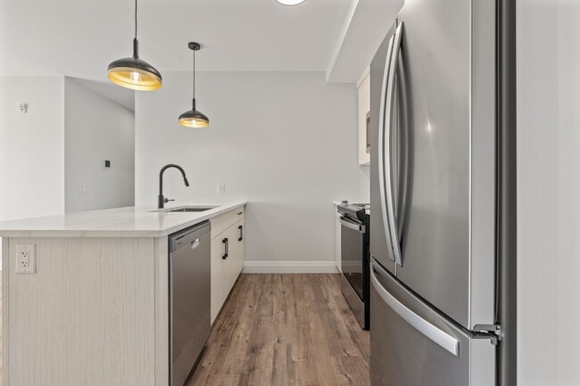 Building Photo - 4775 Walker Rd