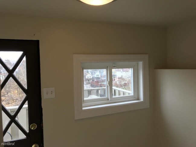 Foto del edificio - 3 Frazier Ave