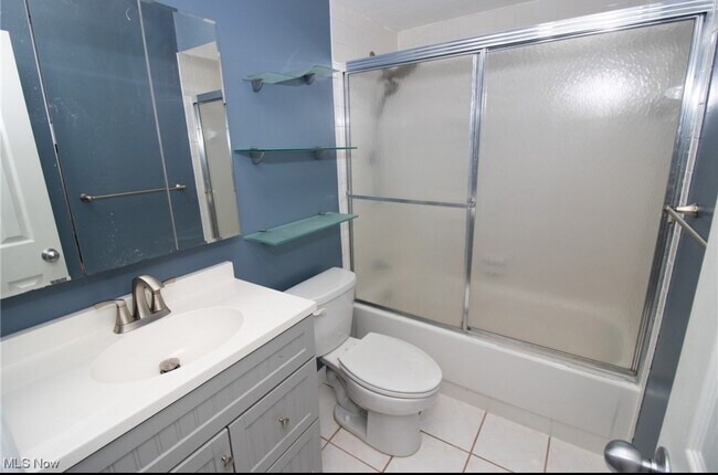 Foto del edificio - 4785 Columbia Rd