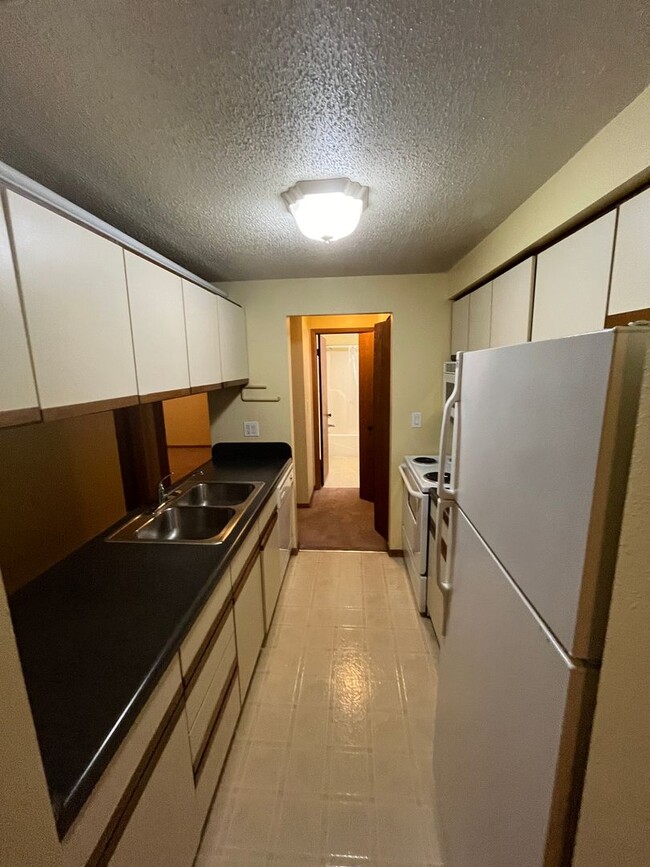 Foto del edificio - 2 Bedroom condo on the west side of Iowa City