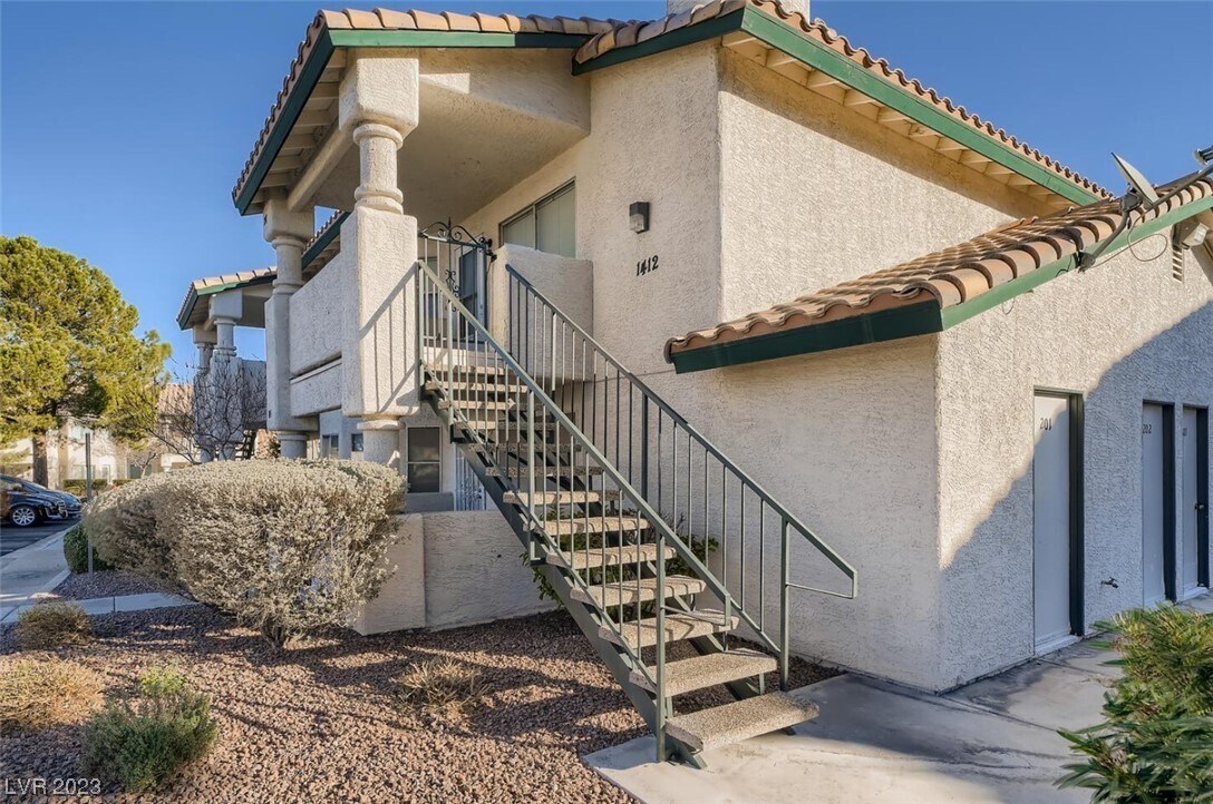 Primary Photo - 1412 Oak Rock Dr