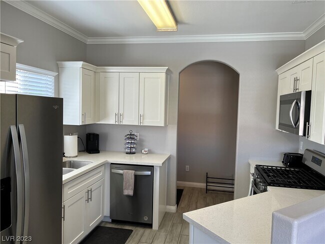 Building Photo - 5525 W Flamingo Rd