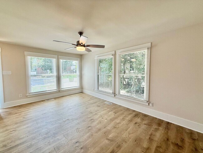 Foto del edificio - Newly Remodeled 2BD, 1BA Downtown Raleigh ...