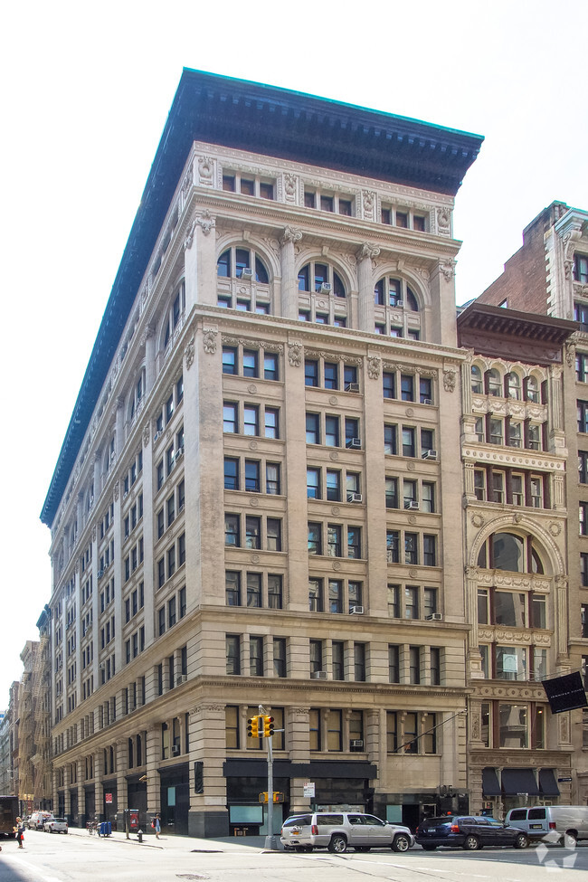 Building Photo - Folio House