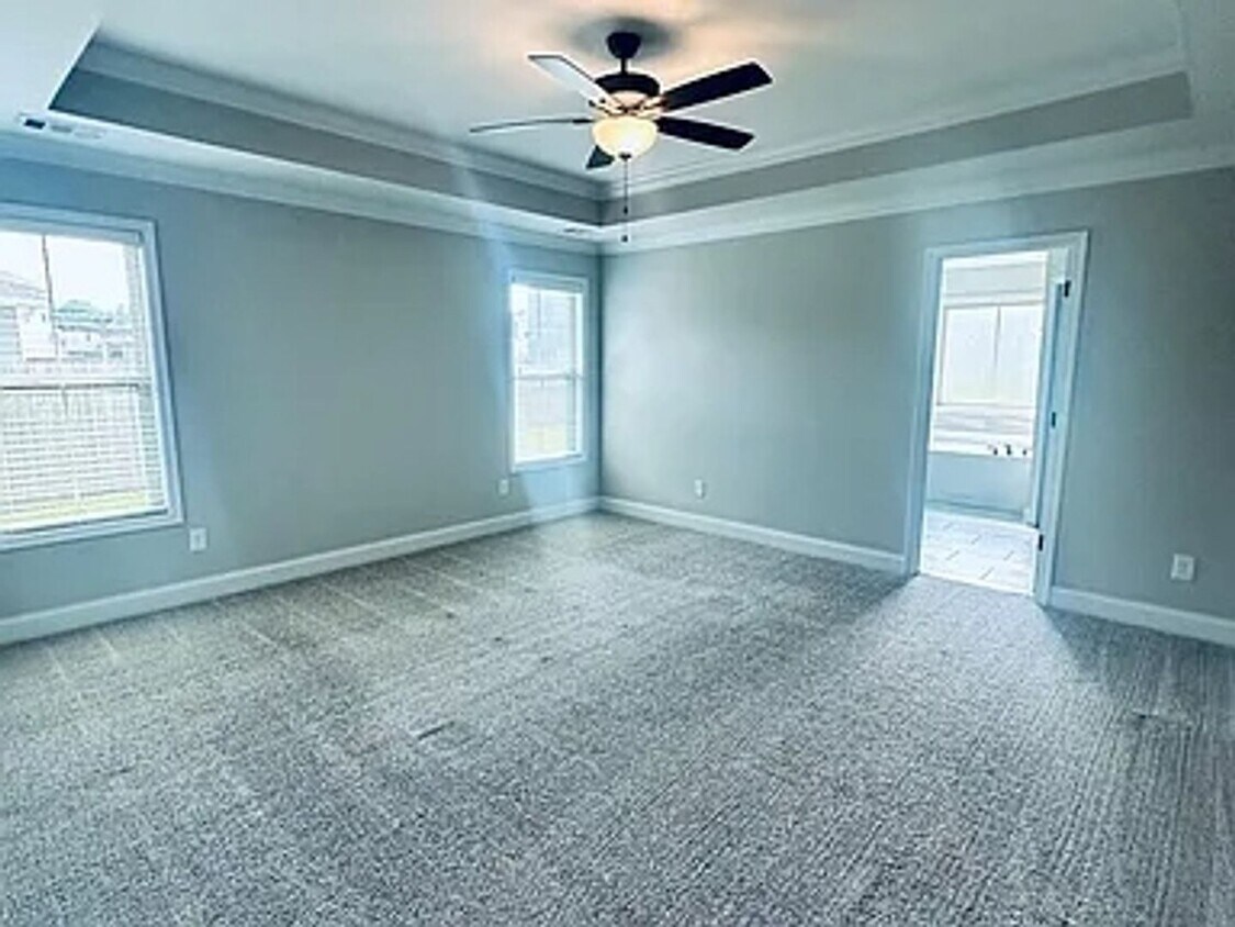 Foto principal - 604 Broderick Cir