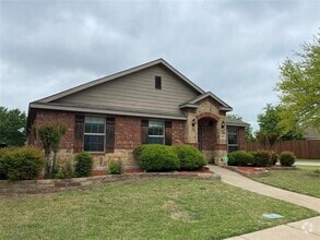 Building Photo - 4600 Evanshire Way
