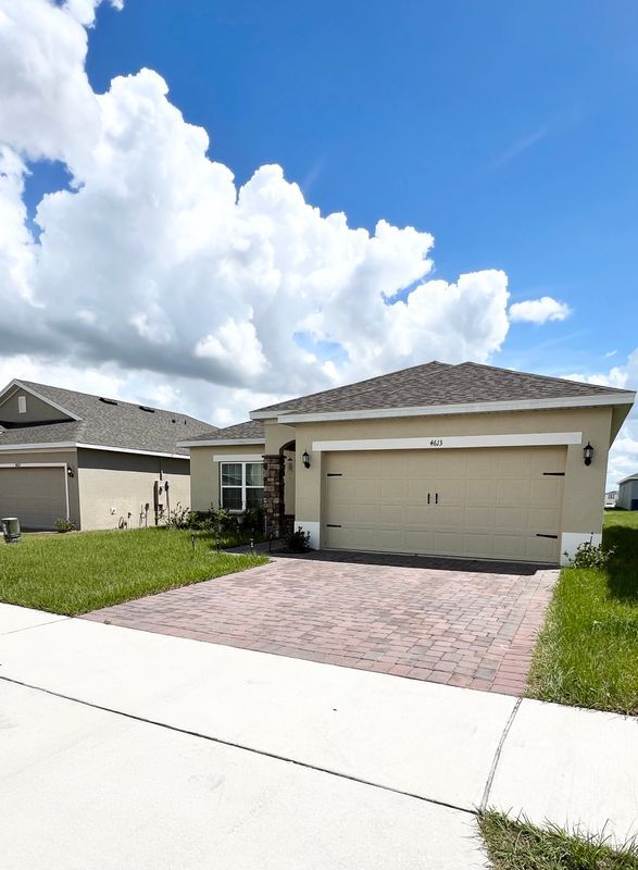 Foto principal - 4613 Bernard Blvd