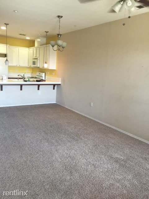 Primary Photo - 1281 W Walter Ave