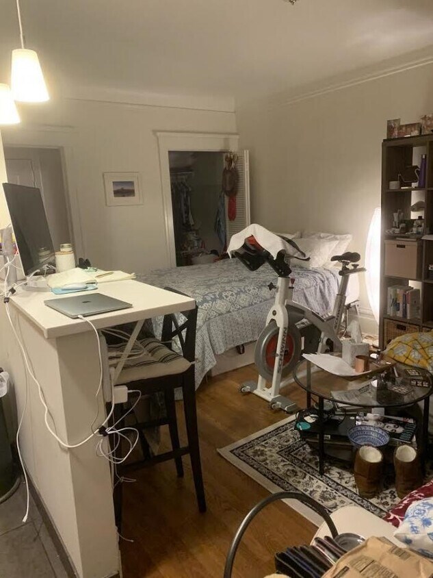 Building Photo - bedroom in San Francisco CA 94109
